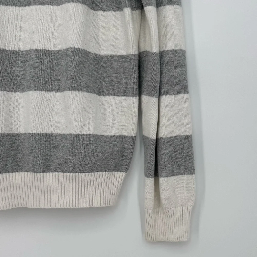 Men’s Express V-Neck Striped Sweater White & Gray Size Medium Preppy Office